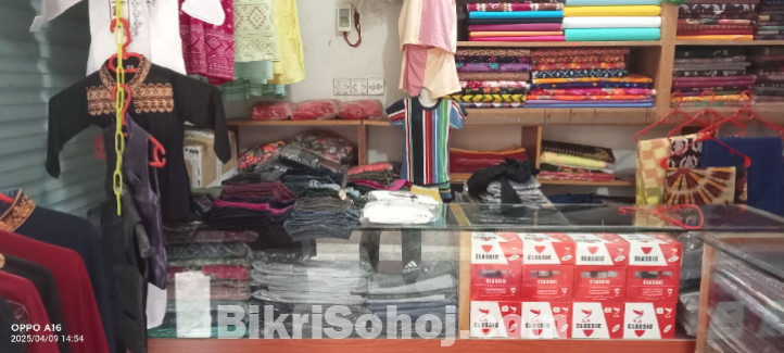 কাপড়ের দোকান